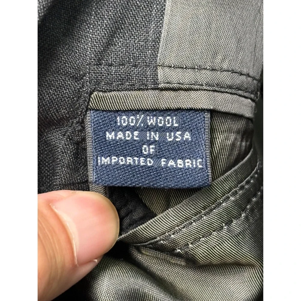 Brooks Brothers introduce touch